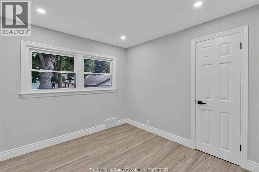 Photo 26 of 3532 Virginia Park, Windsor ON