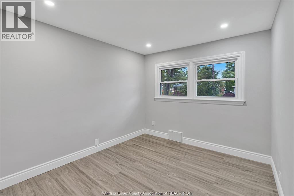 Photo 11 of 3532 Virginia Park, Windsor ON