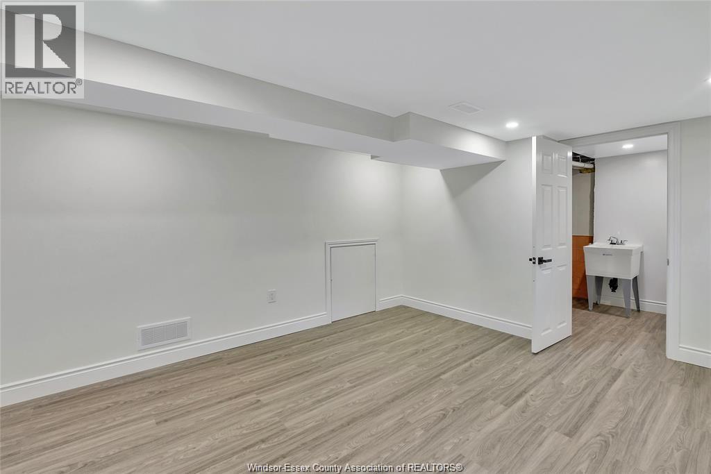 Photo 12 of 3532 Virginia Park, Windsor ON