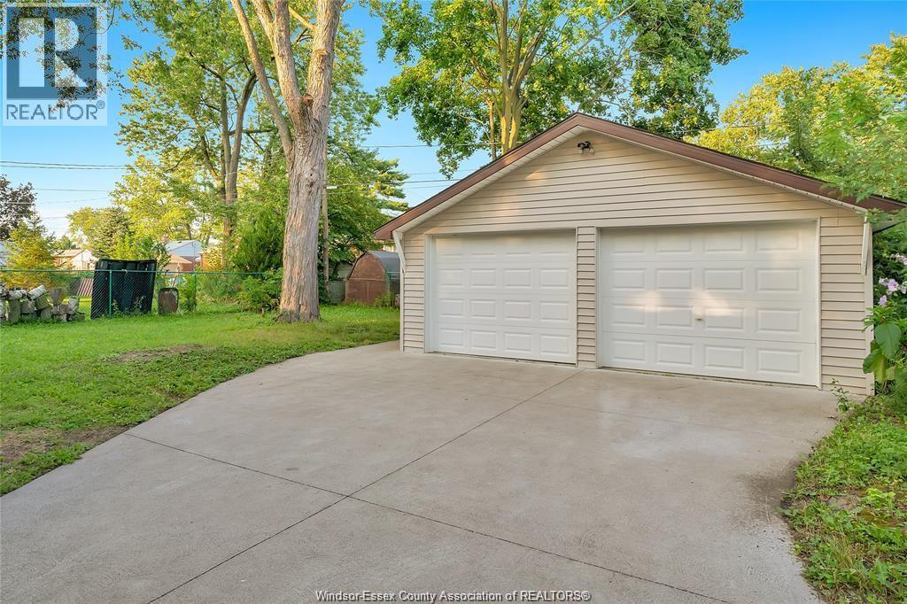 Photo 25 of 3532 Virginia Park, Windsor ON