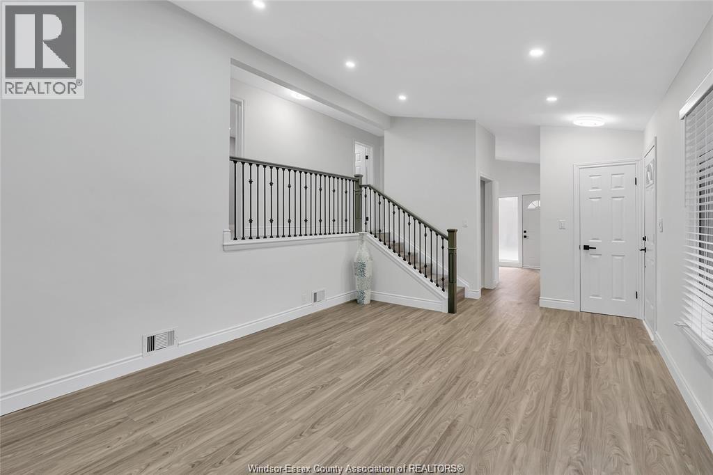 Photo 15 of 3532 Virginia Park, Windsor ON