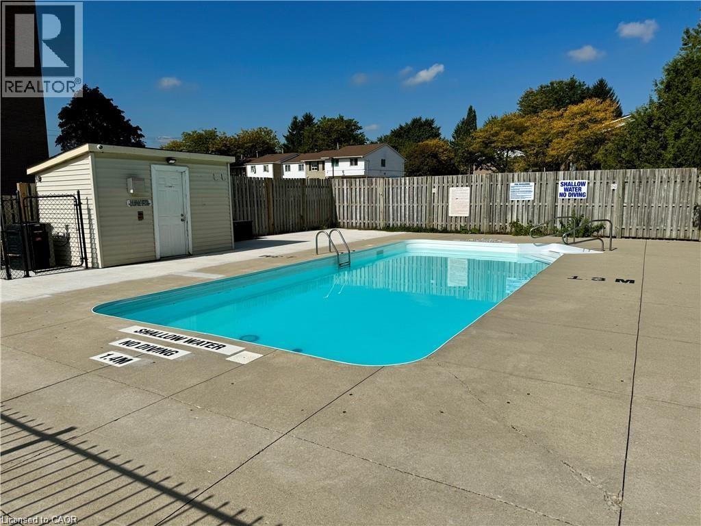 Photo 3 of 1100 Courtland Avenue E Unit 808, Kitchener ON