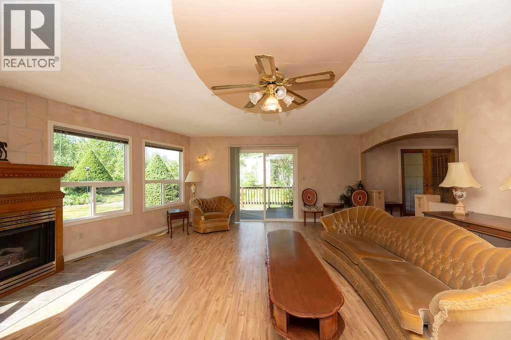 Photo 4 of 382 Birch Road, Mewatha Beach AB