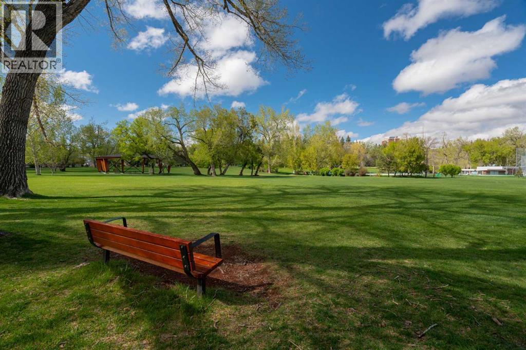 Photo 1 of 606 429 14 Street Nw, Calgary AB