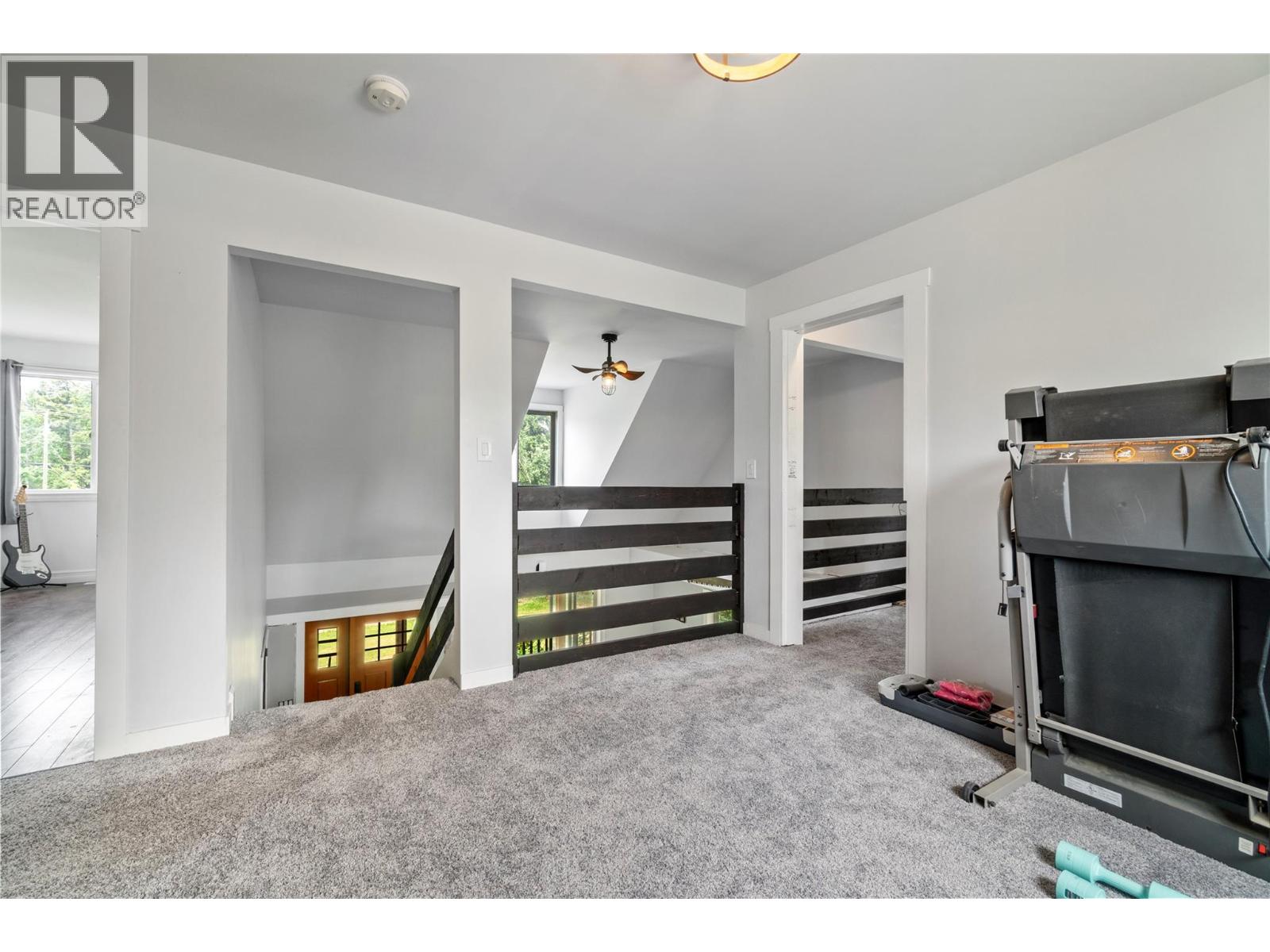 Photo 3 of 4150 20 Avenue Se, Salmon Arm BC
