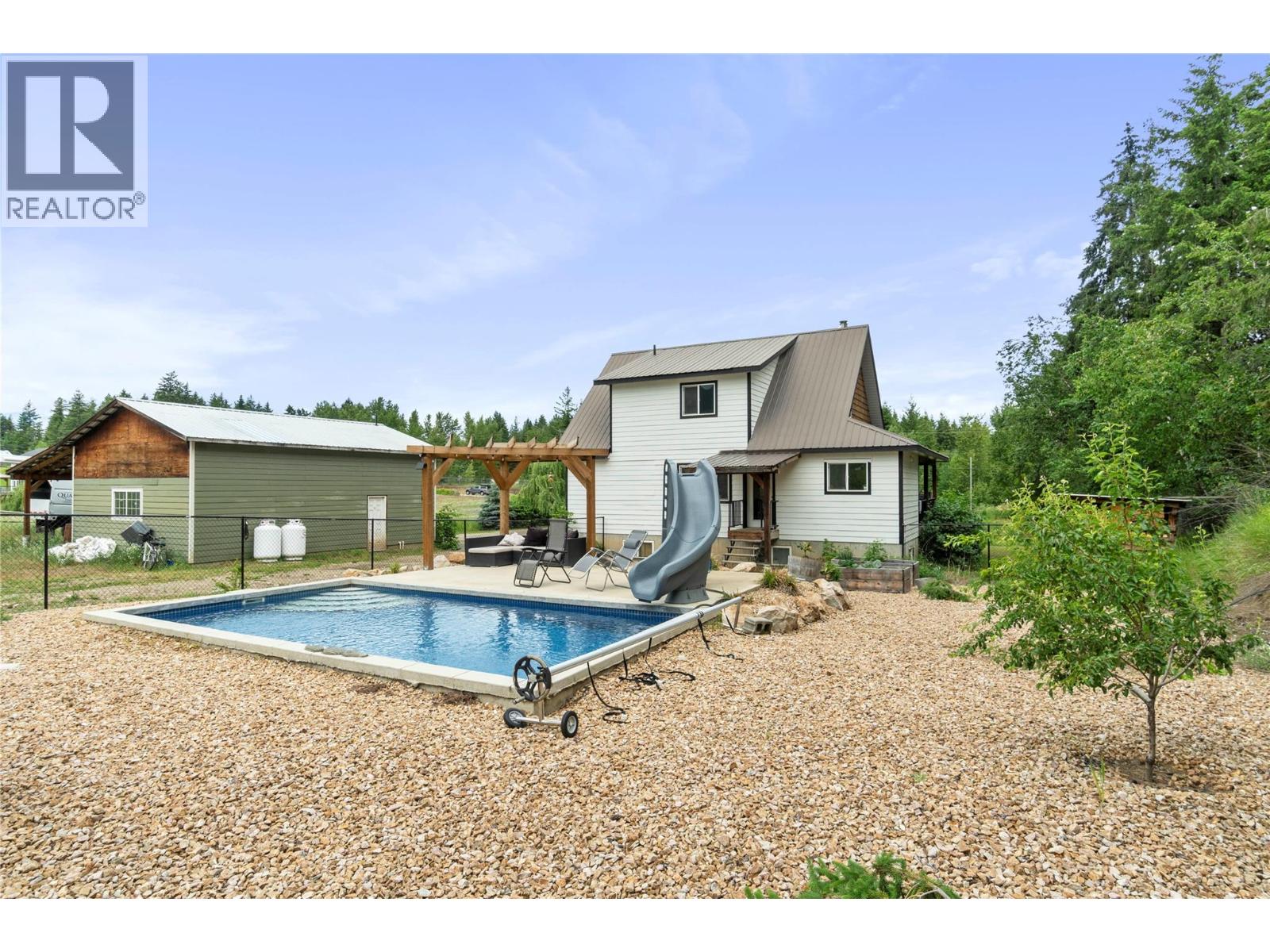Photo 16 of 4150 20 Avenue Se, Salmon Arm BC