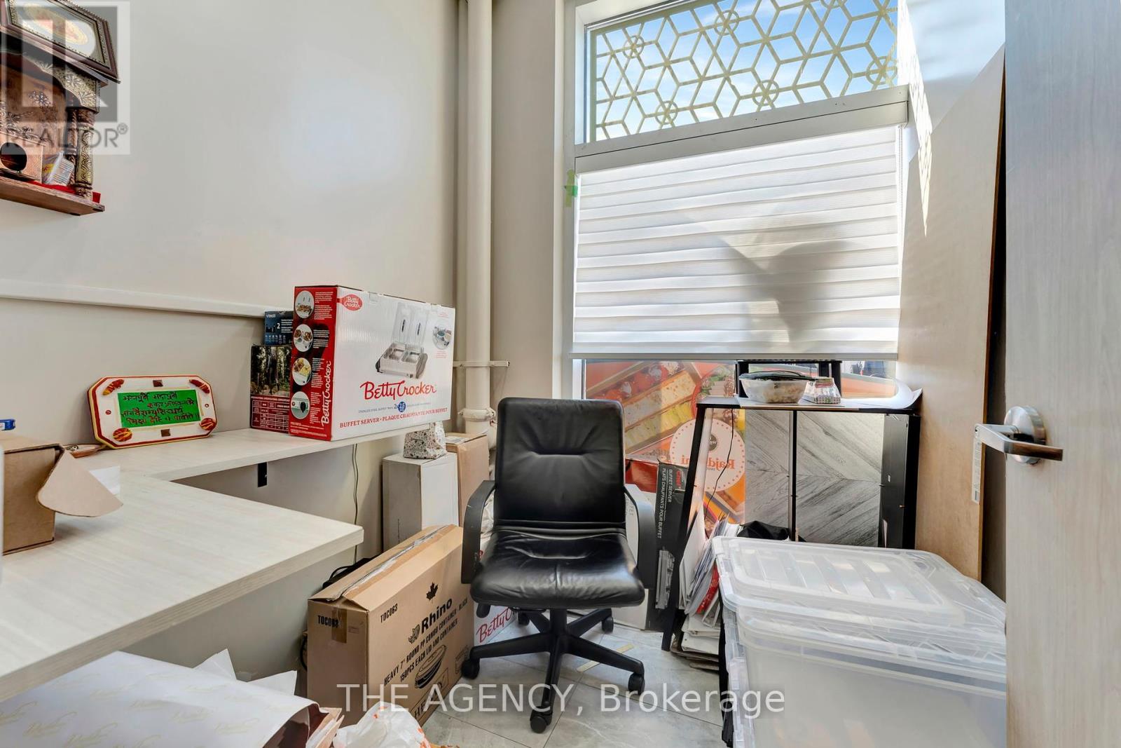 Photo 10 of F 3 218 Henry Street, Brantford ON