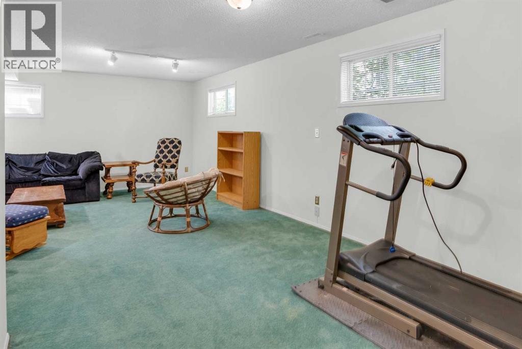 Photo 33 of 2119 17 A Street Sw, Calgary AB