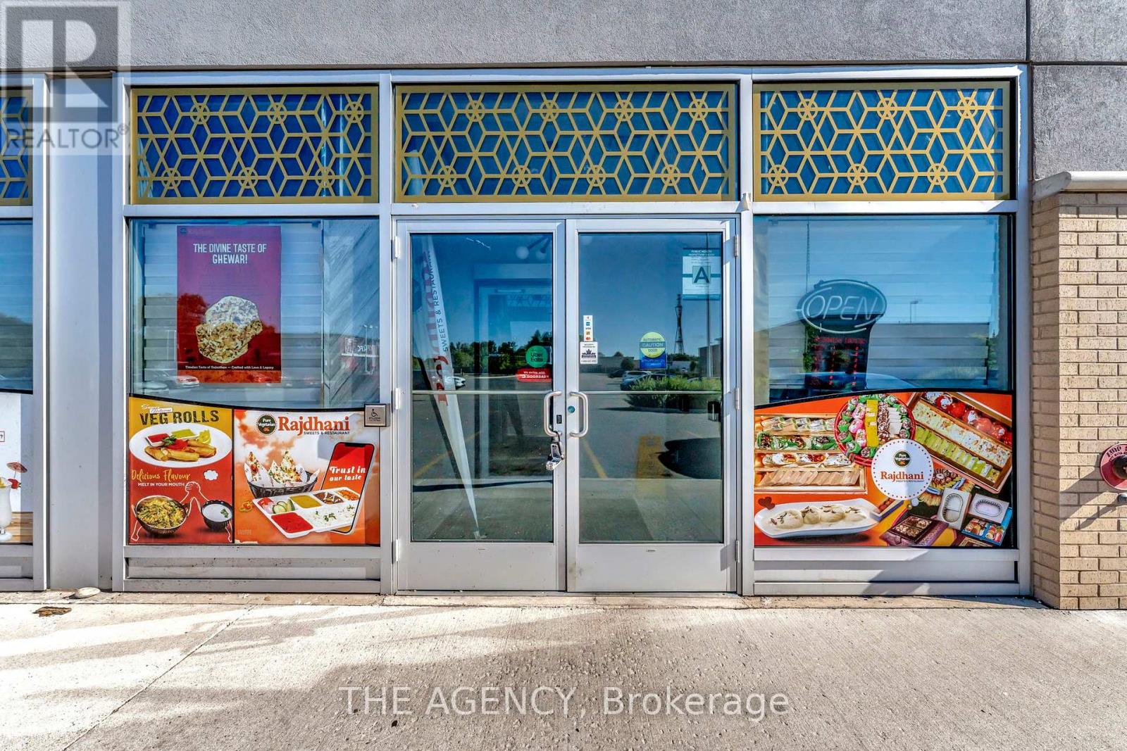 Photo 18 of F 3 218 Henry Street, Brantford ON