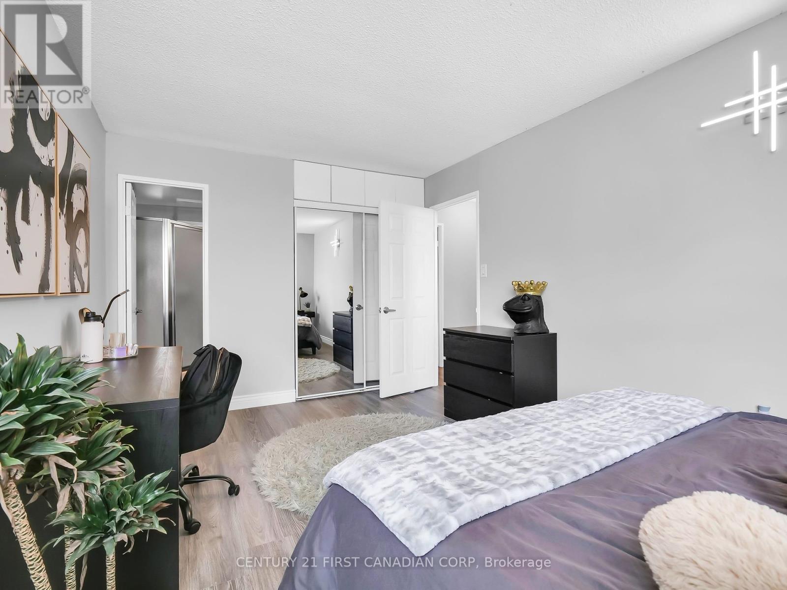 Photo 31 of 187 2704 Colborne Street Nw, London East ON