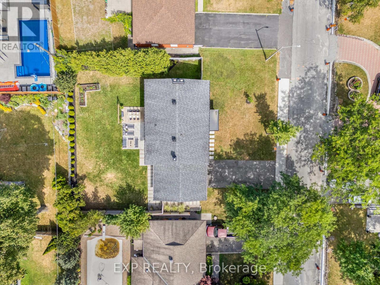 Photo 14 of 1987 Bel Air Drive, Ottawa ON