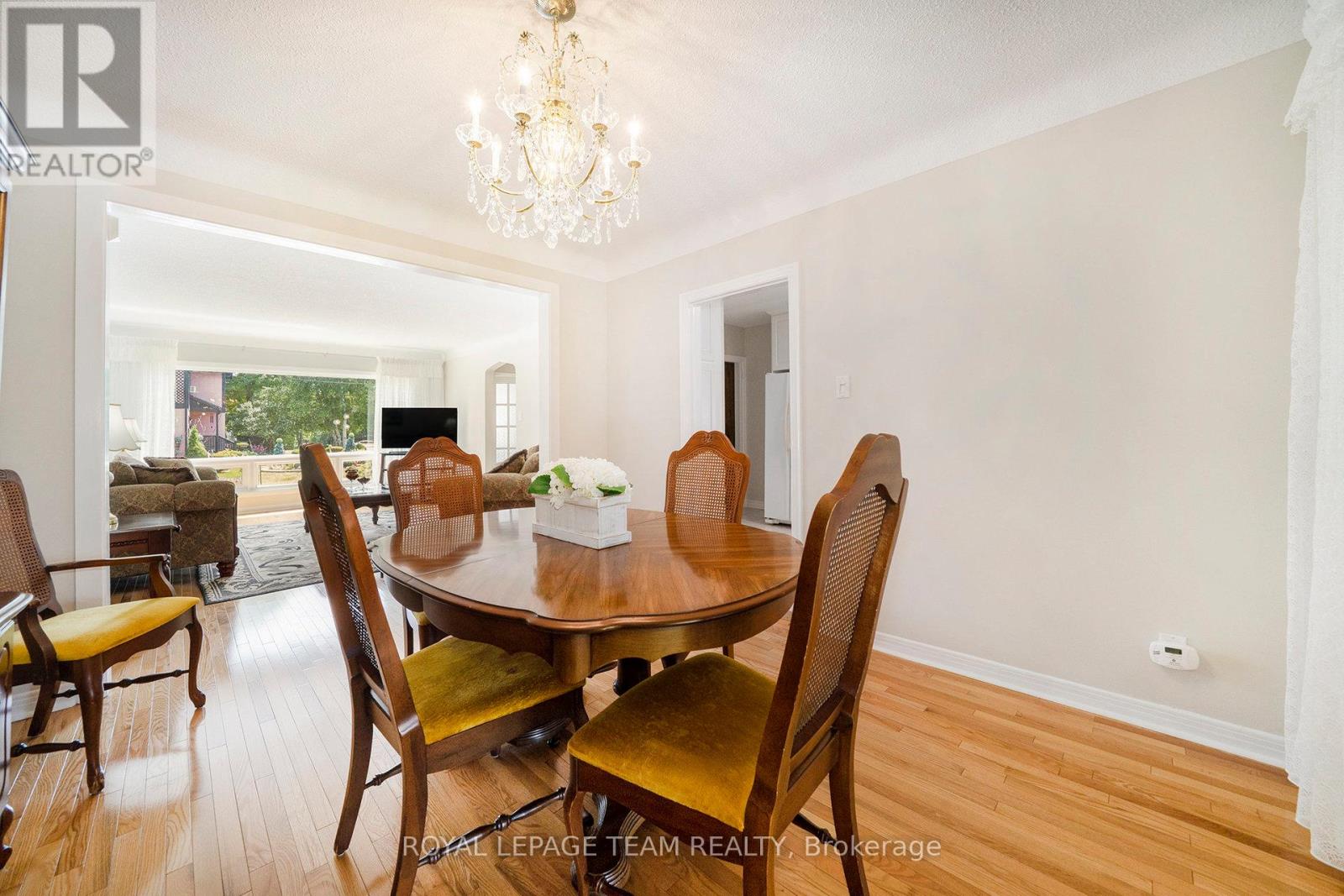 Photo 11 of 367 Ravenhill Avenue, Ottawa ON