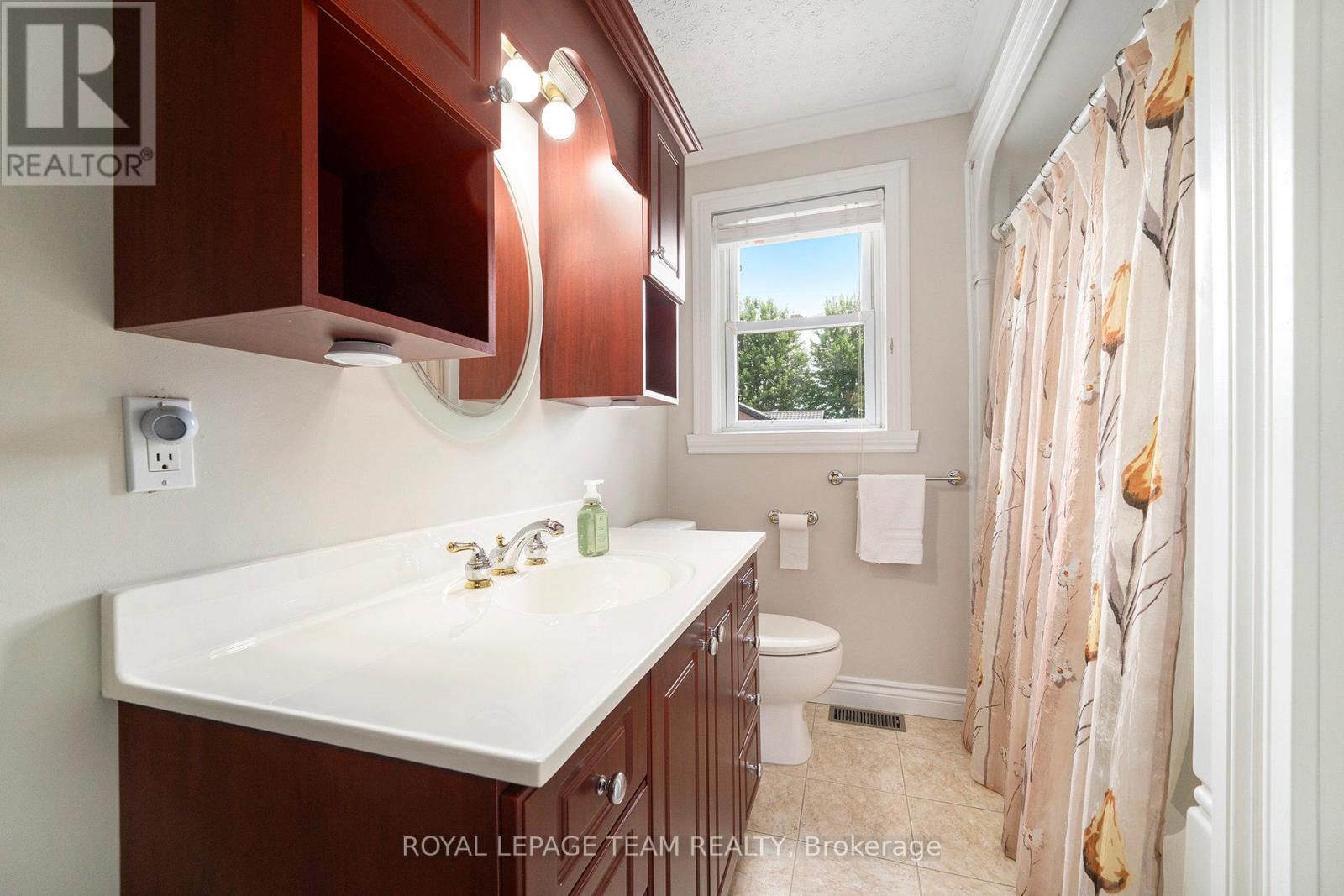 Photo 24 of 367 Ravenhill Avenue, Ottawa ON