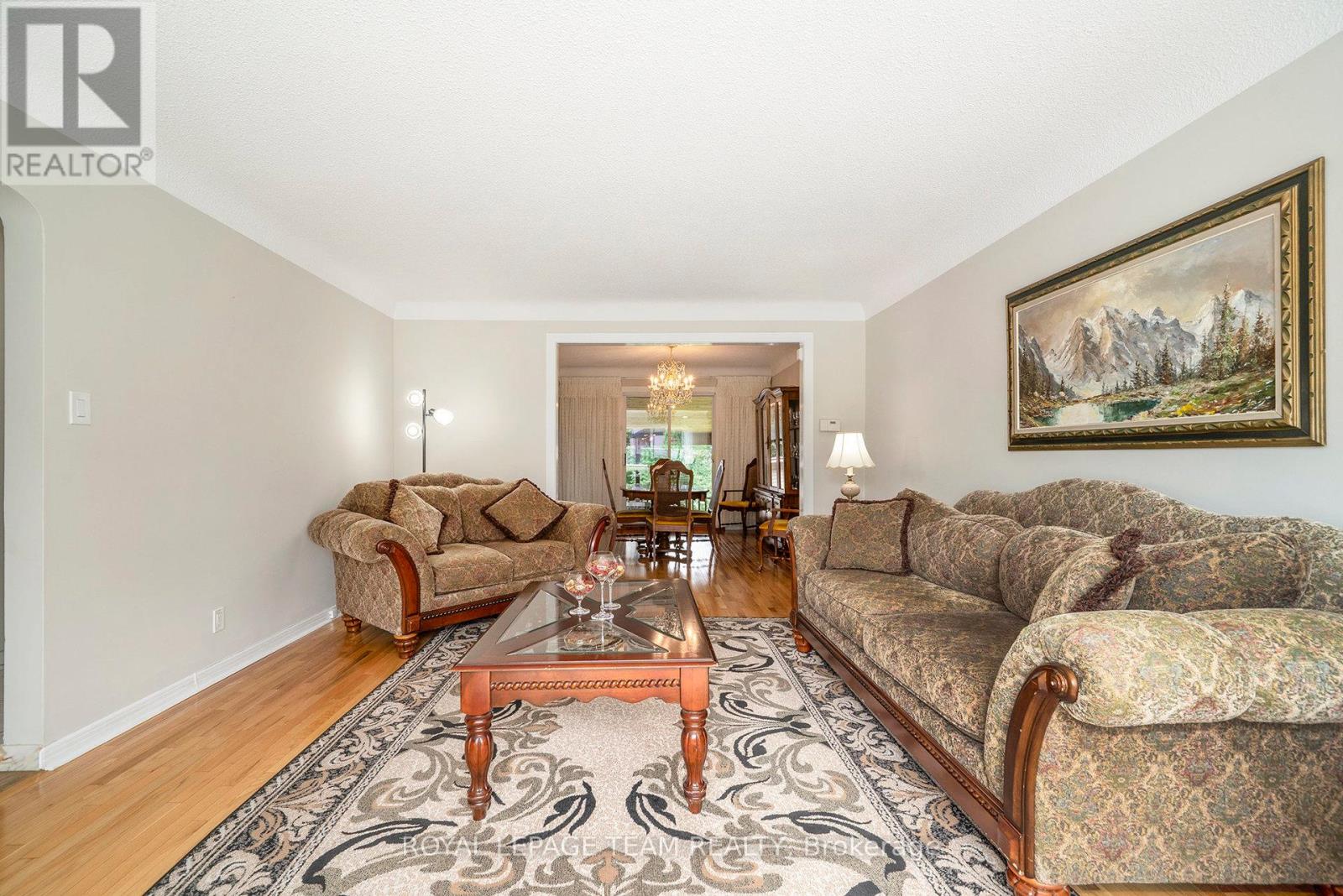 Photo 7 of 367 Ravenhill Avenue, Ottawa ON