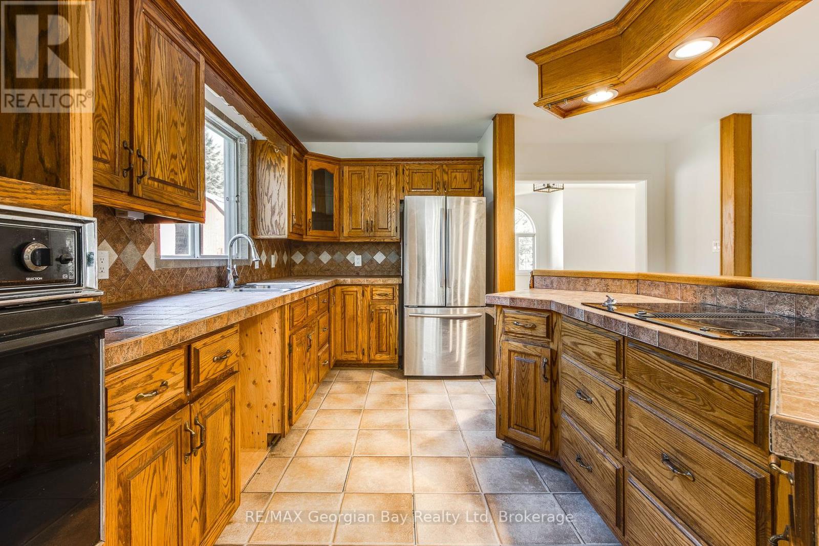 Photo 20 of 260 Concession 12 Street E, Tiny ON
