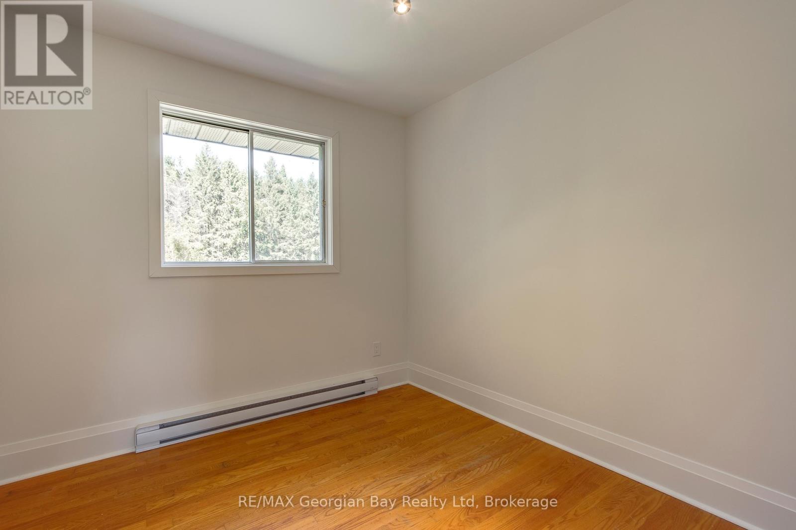 Photo 15 of 260 Concession 12 Street E, Tiny ON