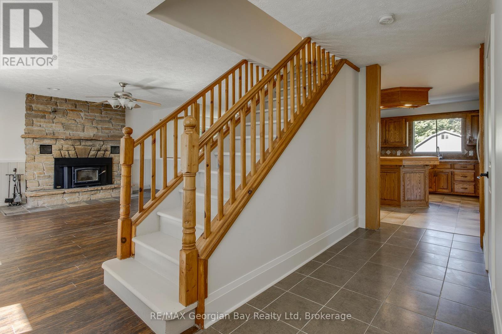 Photo 38 of 260 Concession 12 Street E, Tiny ON