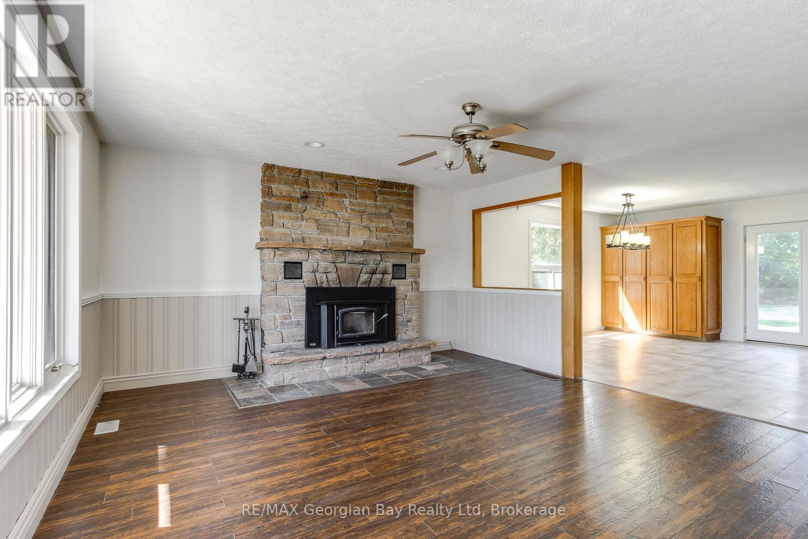 Photo 19 of 260 Concession 12 Street E, Tiny ON
