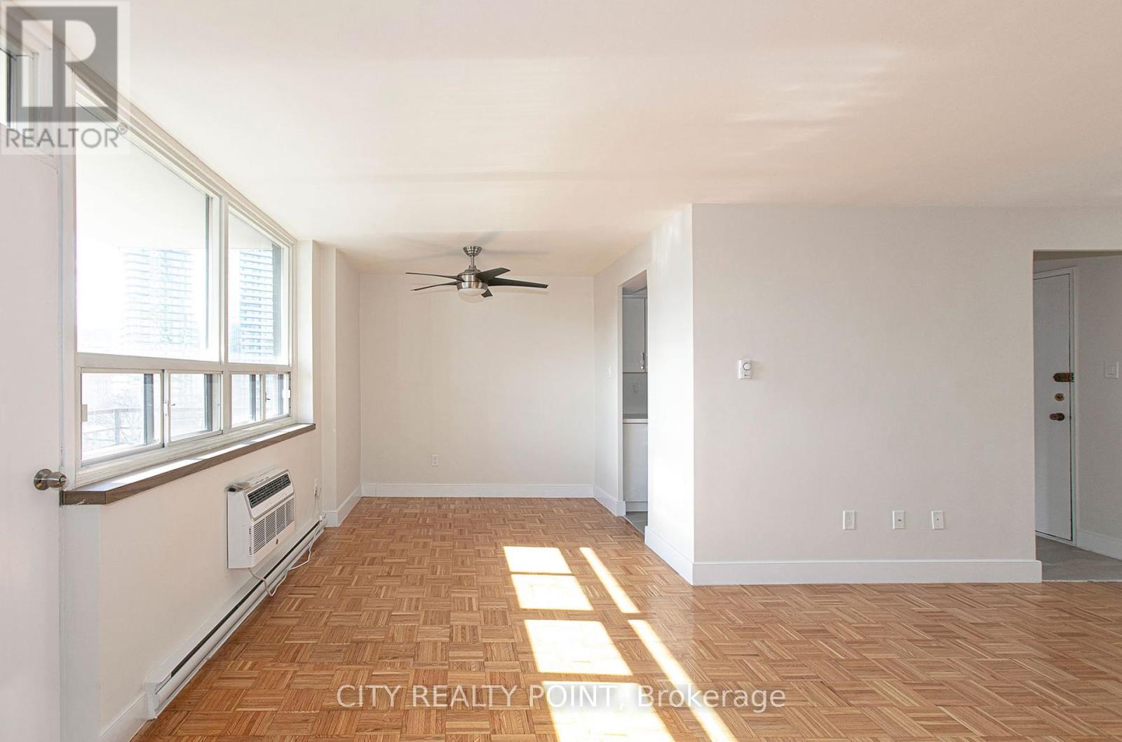 Photo 12 of 1002 55 Isabella Street, Toronto ON