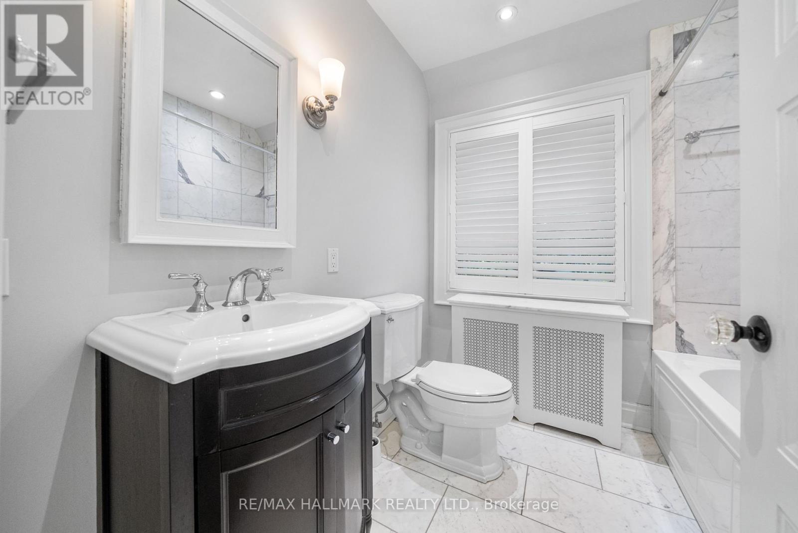Photo 21 of 16 Elderwood Drive, Toronto ON