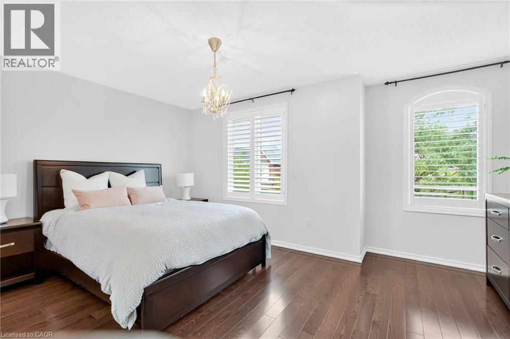 Photo 14 of 4223 Fuller Crescent, Burlington ON