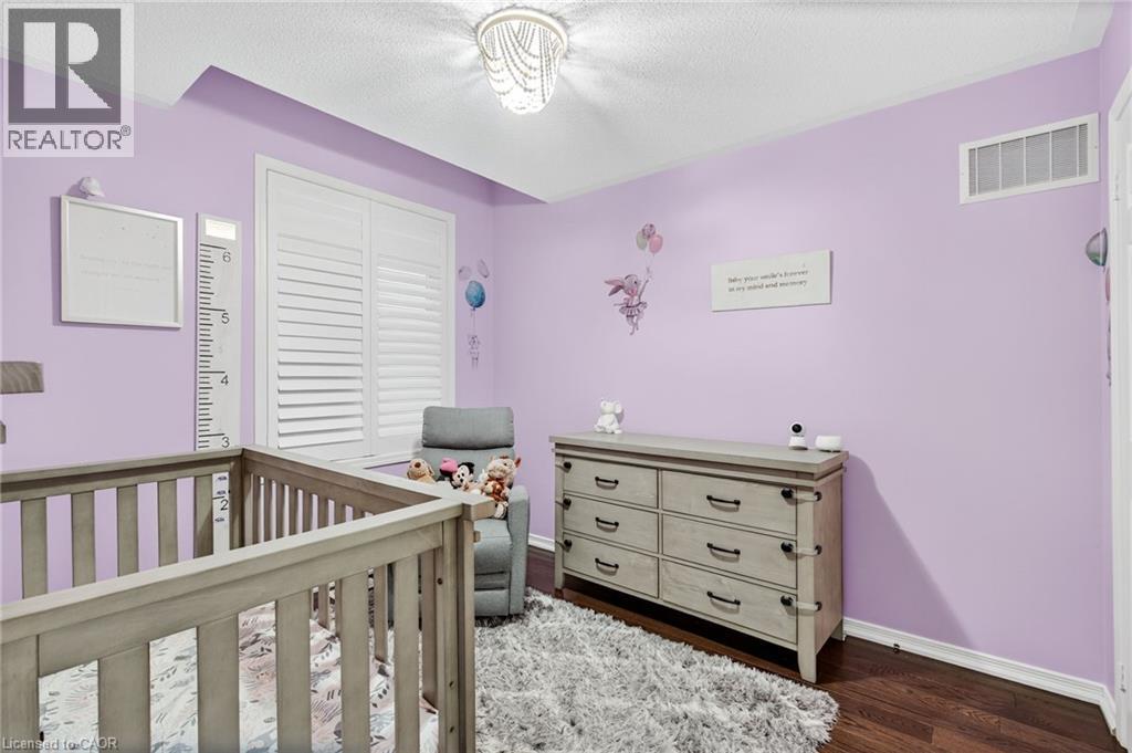 Photo 5 of 4223 Fuller Crescent, Burlington ON