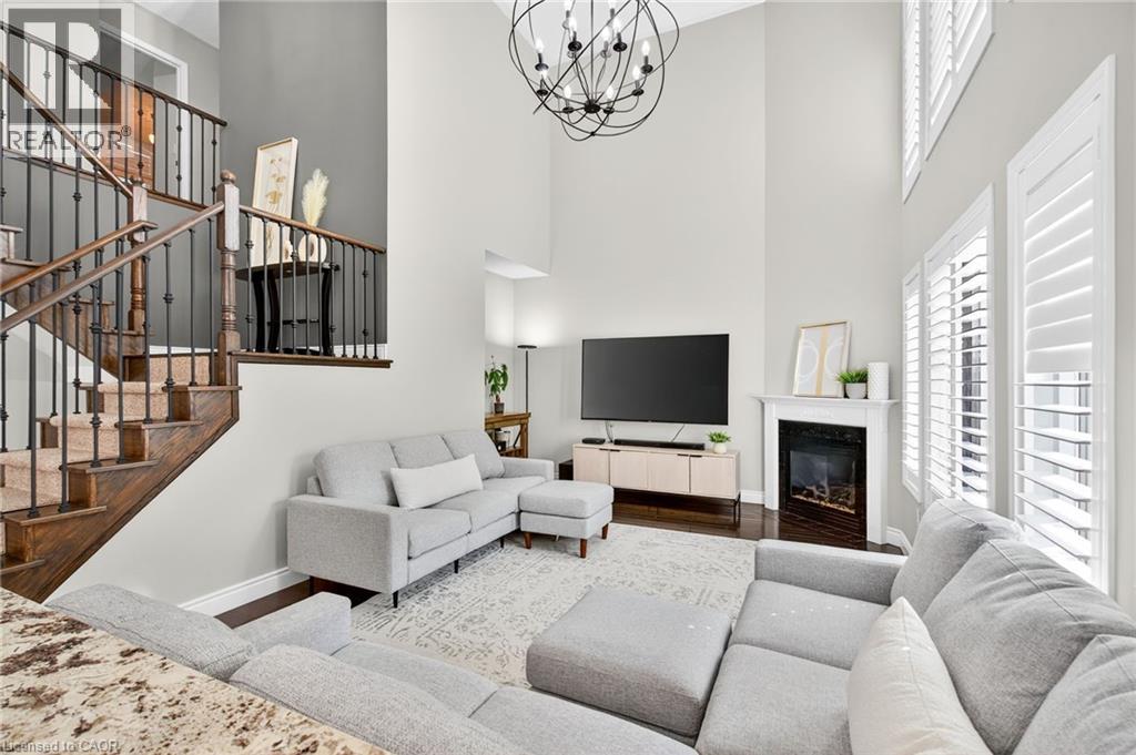 Photo 13 of 4223 Fuller Crescent, Burlington ON