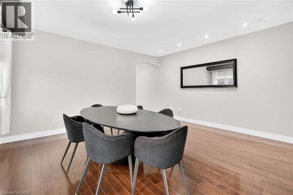 Photo 34 of 4223 Fuller Crescent, Burlington ON