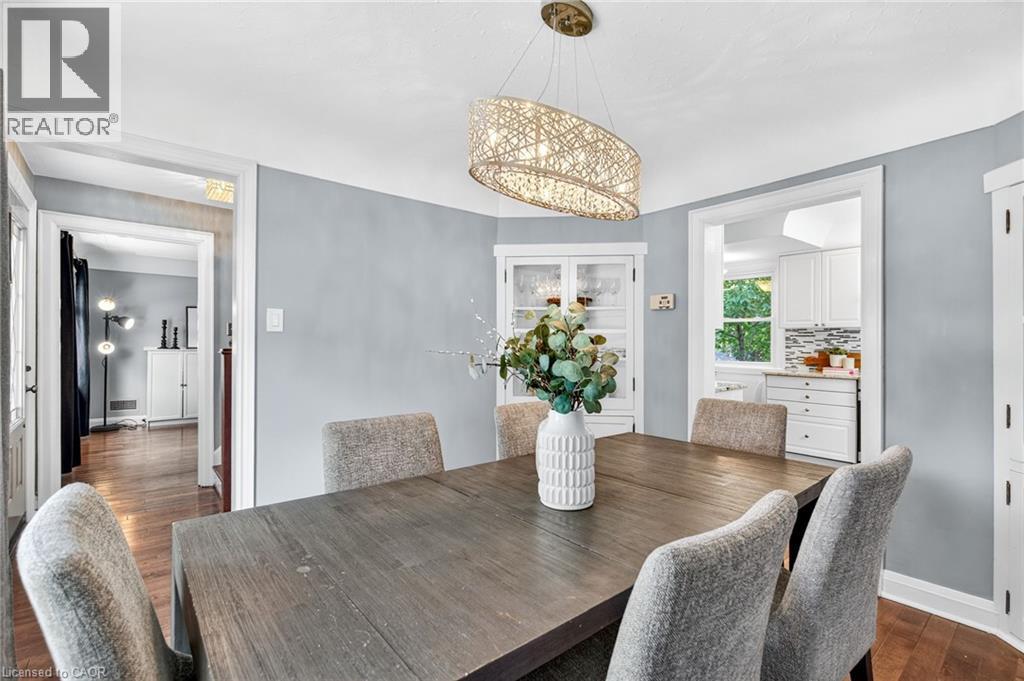 Photo 3 of 131 Rosedale Avenue, Hamilton ON