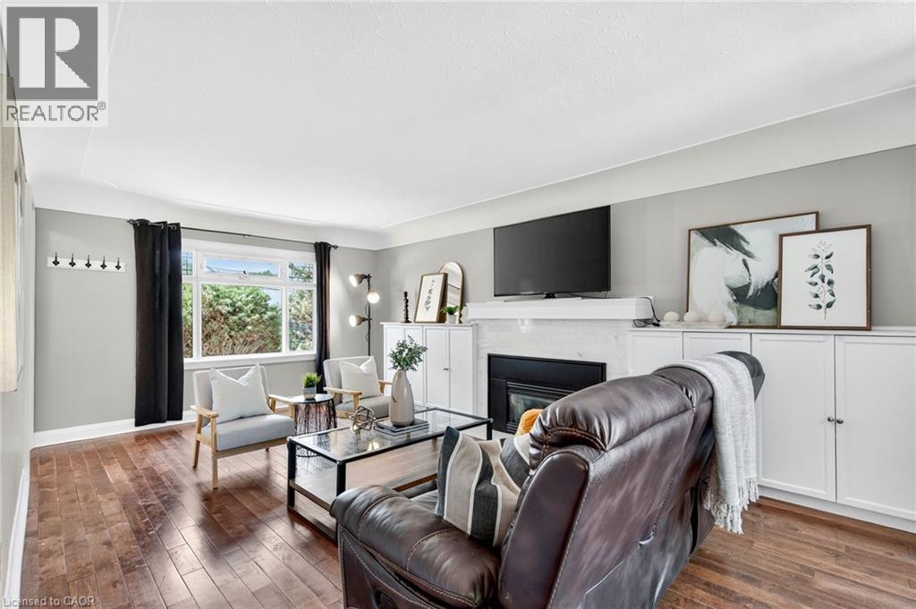 Photo 9 of 131 Rosedale Avenue, Hamilton ON
