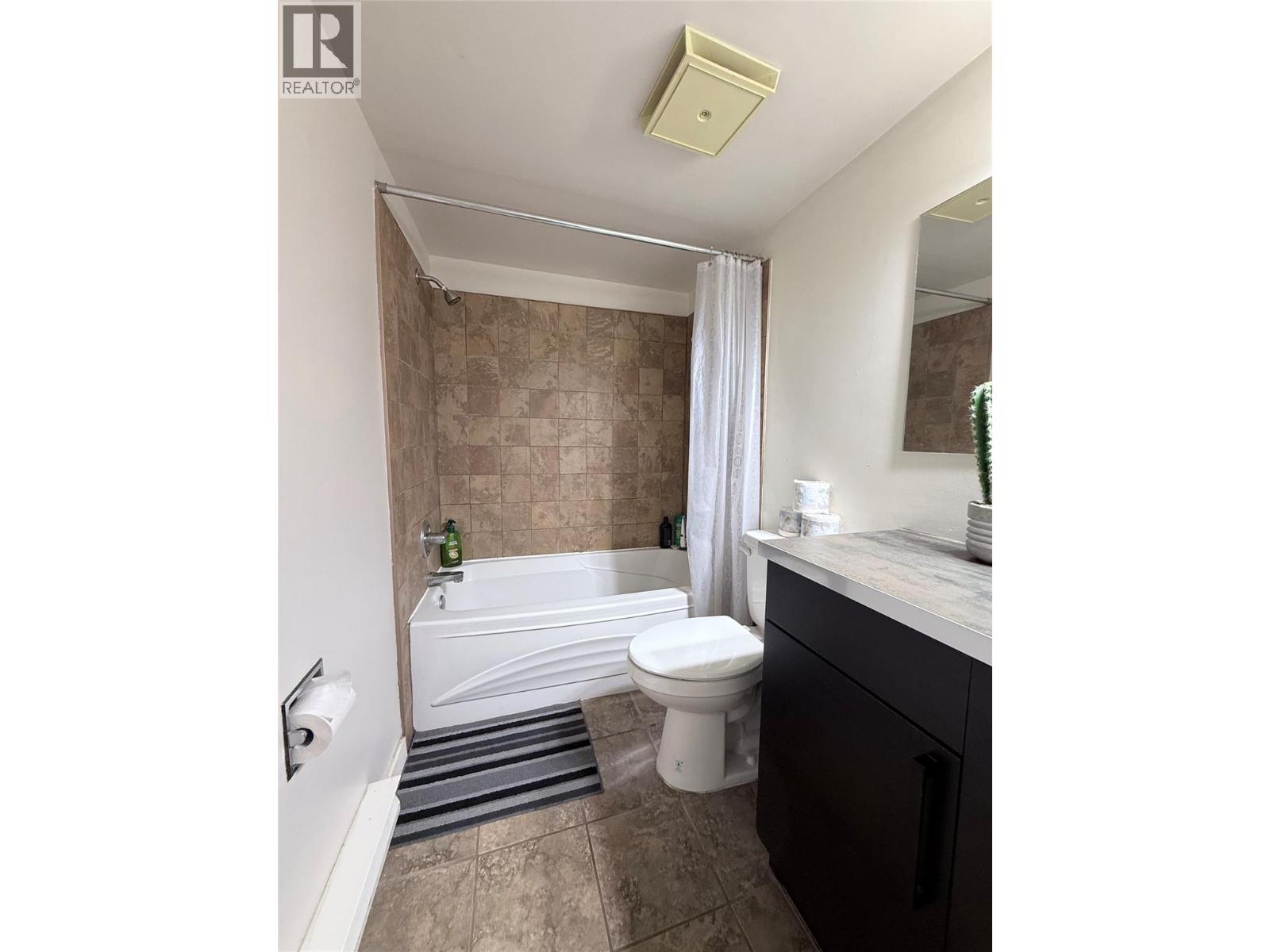 606 18th Avenue N Unit# 202, Cranbrook