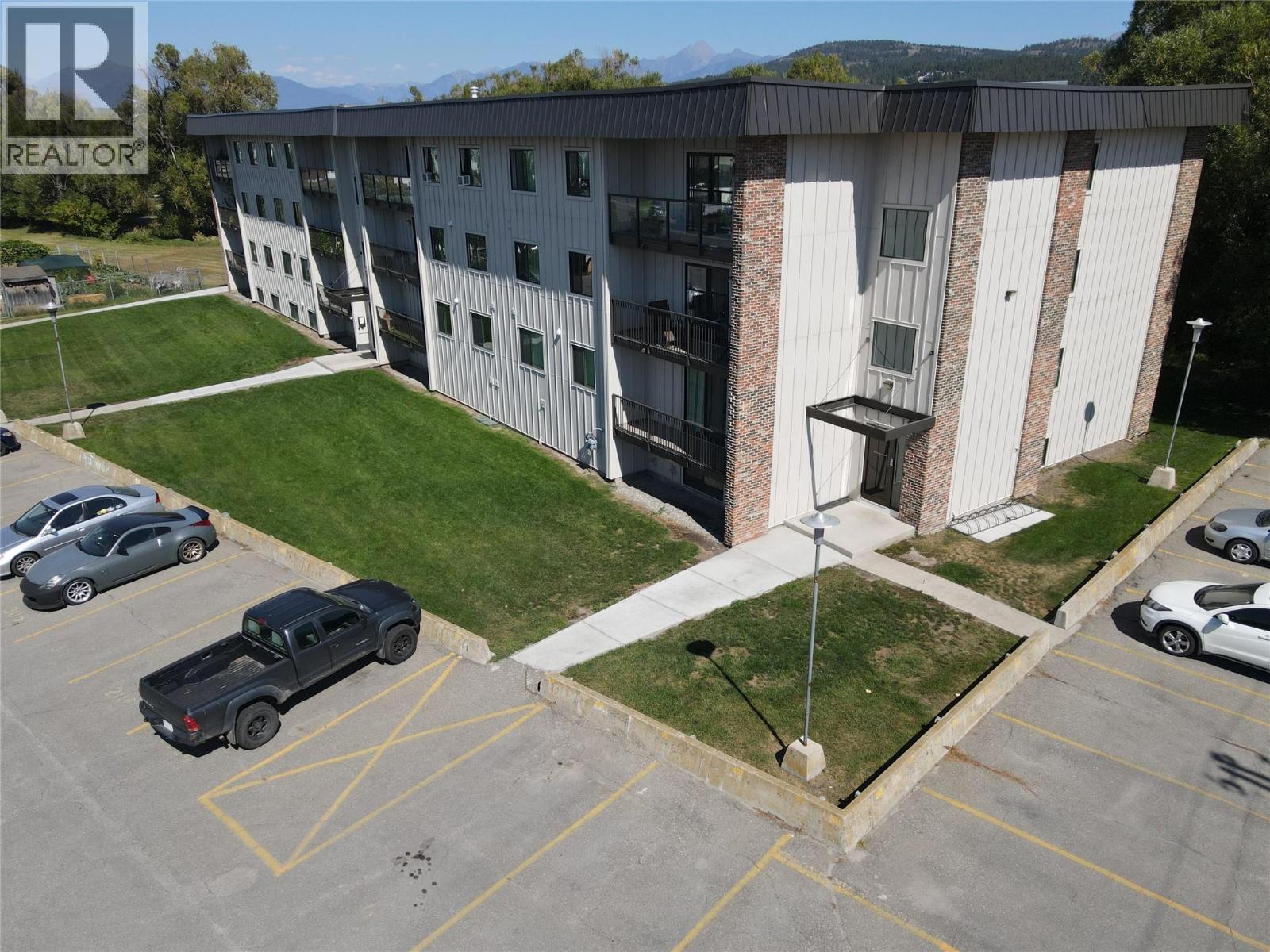 606 18th Avenue N Unit# 202, Cranbrook
