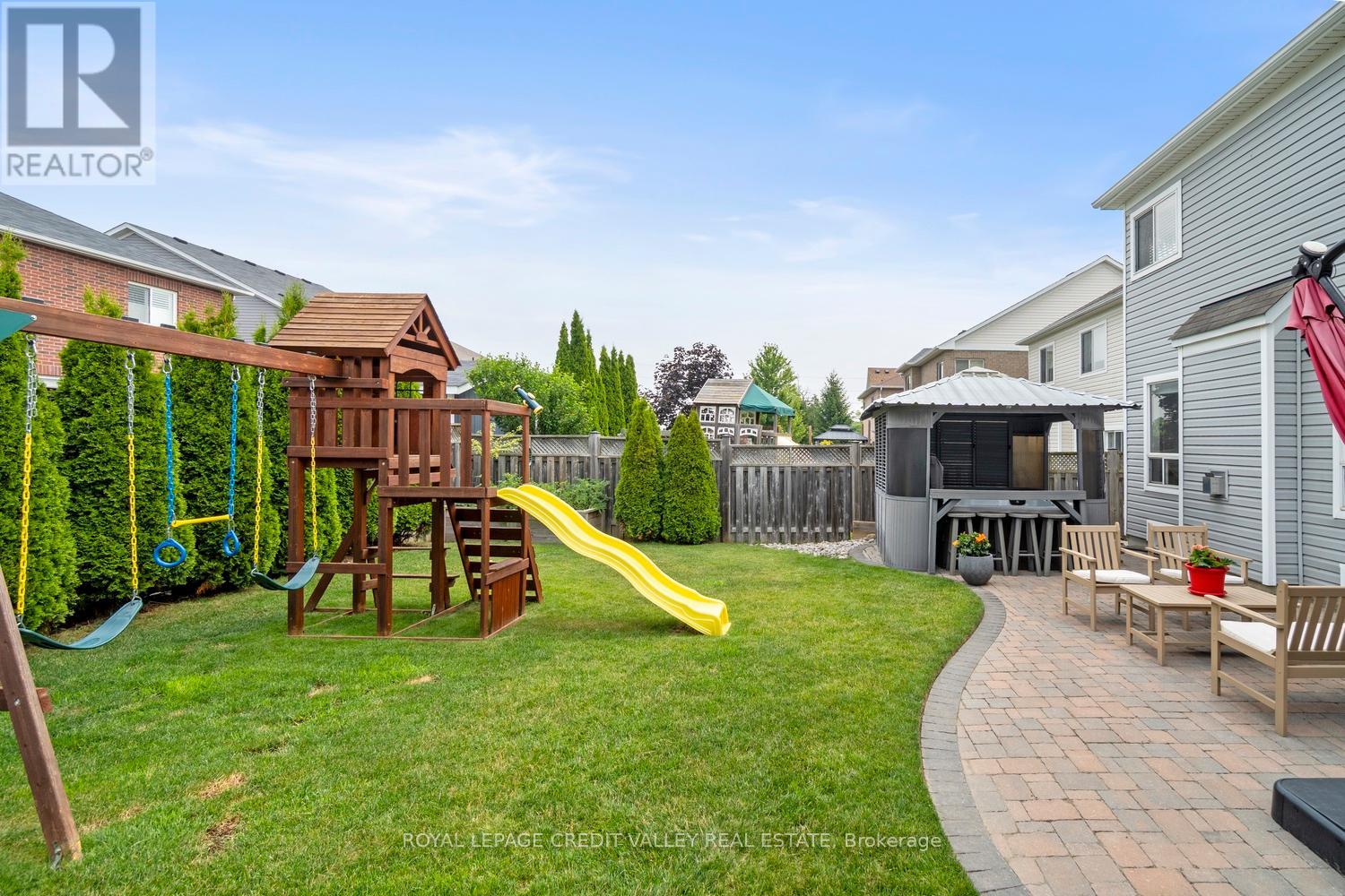 Photo 15 of 1789 Badgley Drive, Oshawa ON