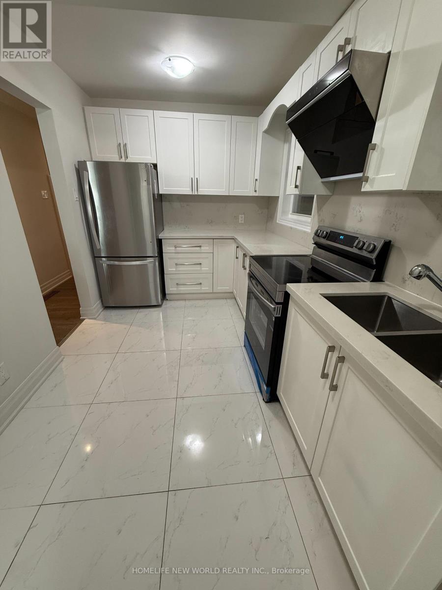 Photo 25 of 111 Vauxhall Drive, Toronto ON
