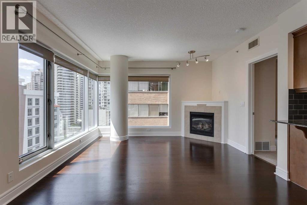 Single Family House for Sale in    Avenue SW Downtown Commercial Core Calgary 
