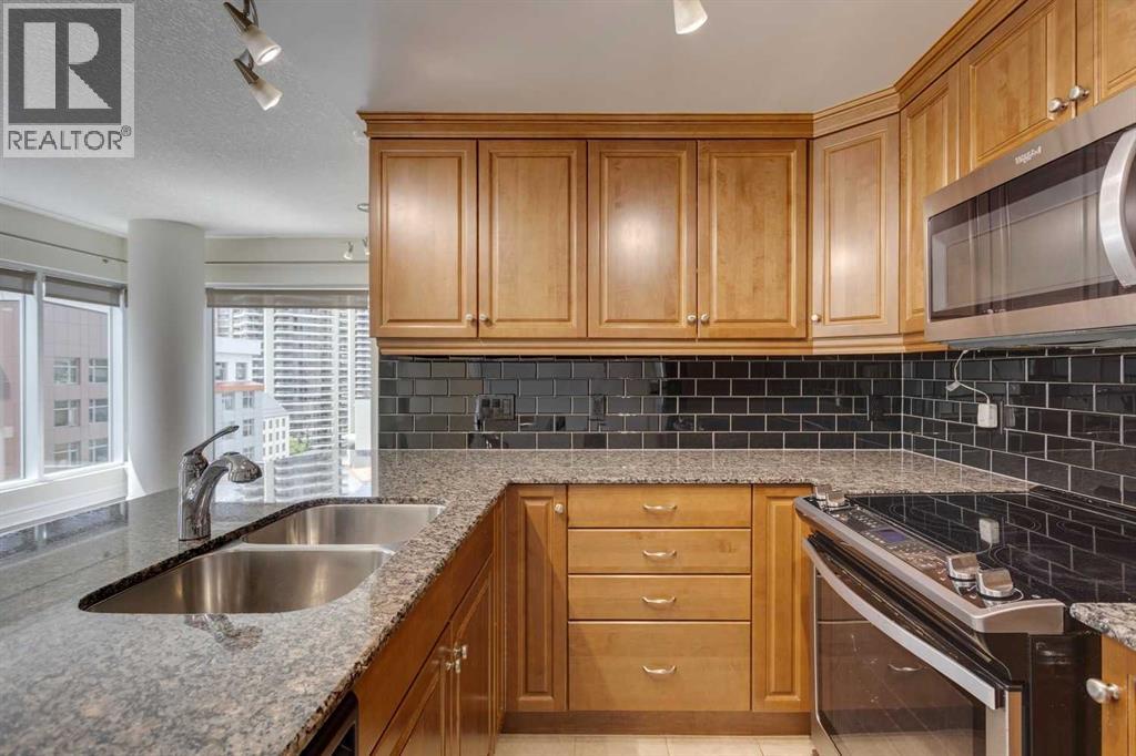 Single Family House for Sale in    Avenue SW Downtown Commercial Core Calgary 