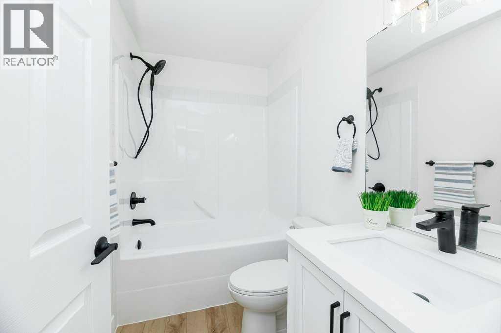 Photo 18 of 14 73 Addington Drive, Red Deer AB