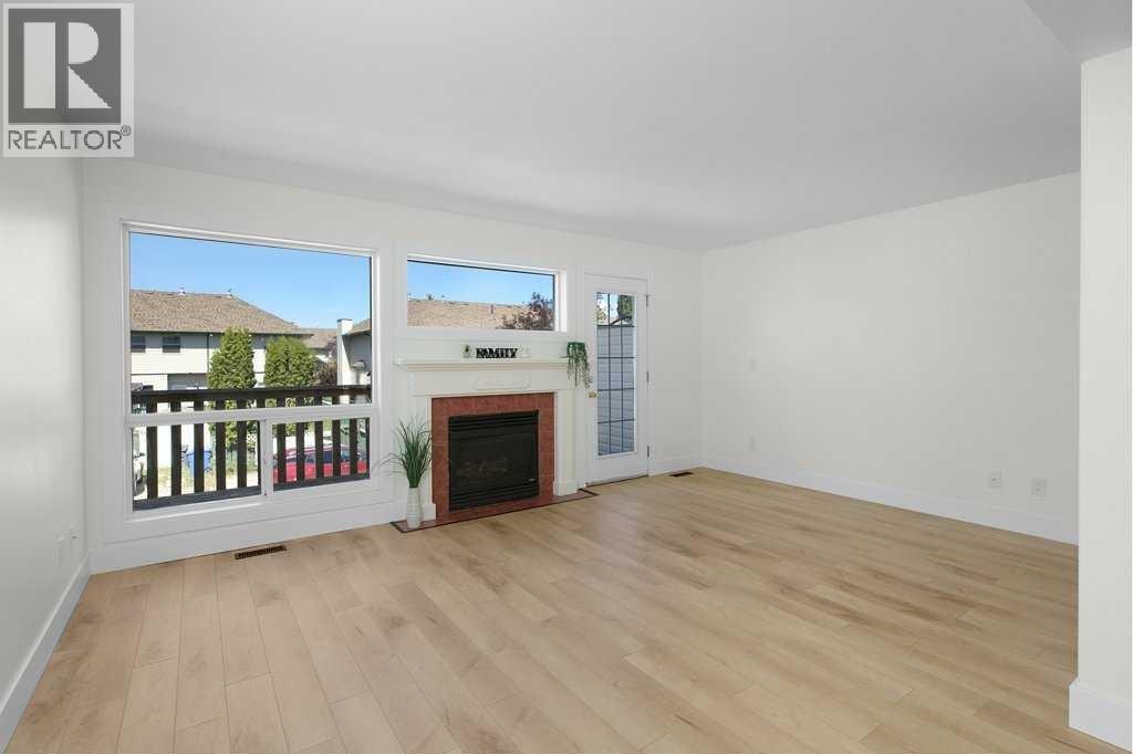Photo 7 of 14 73 Addington Drive, Red Deer AB