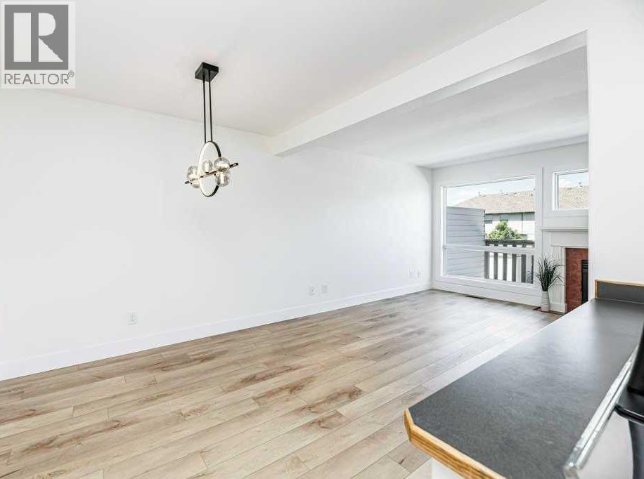 Photo 12 of 14 73 Addington Drive, Red Deer AB