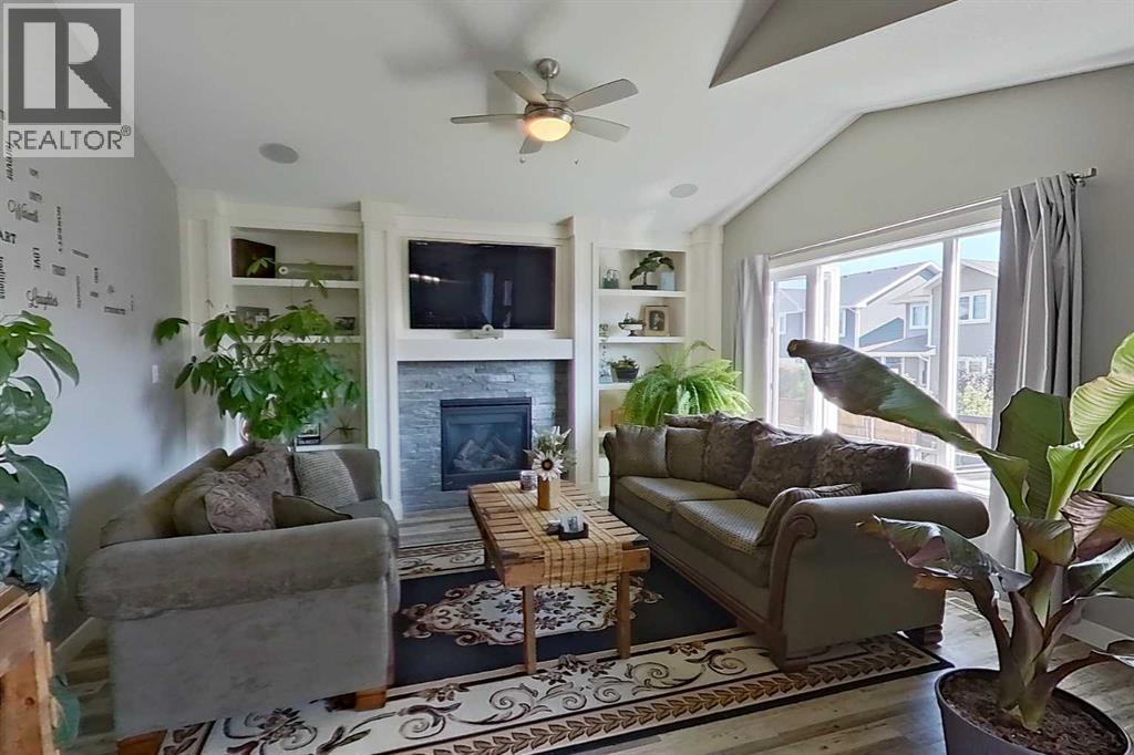 Photo 7 of 76 Northlander Way W, Lethbridge AB