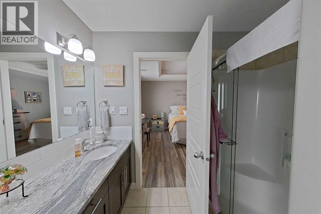 Photo 15 of 76 Northlander Way W, Lethbridge AB