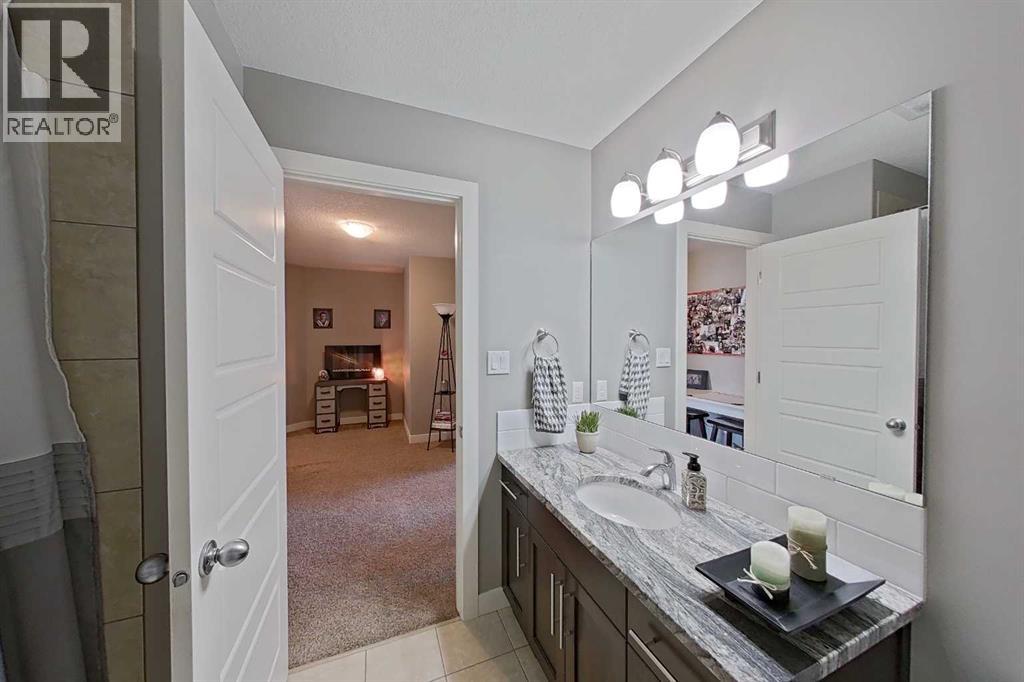 Photo 10 of 76 Northlander Way W, Lethbridge AB