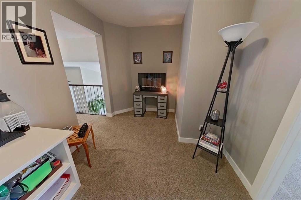 Photo 26 of 76 Northlander Way W, Lethbridge AB