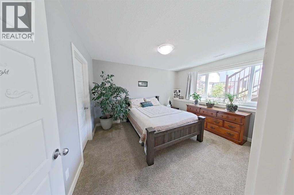 Photo 43 of 76 Northlander Way W, Lethbridge AB