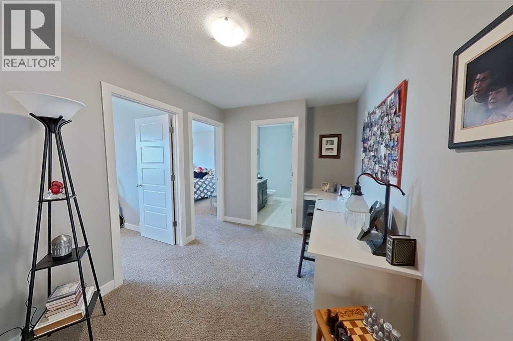 Photo 30 of 76 Northlander Way W, Lethbridge AB