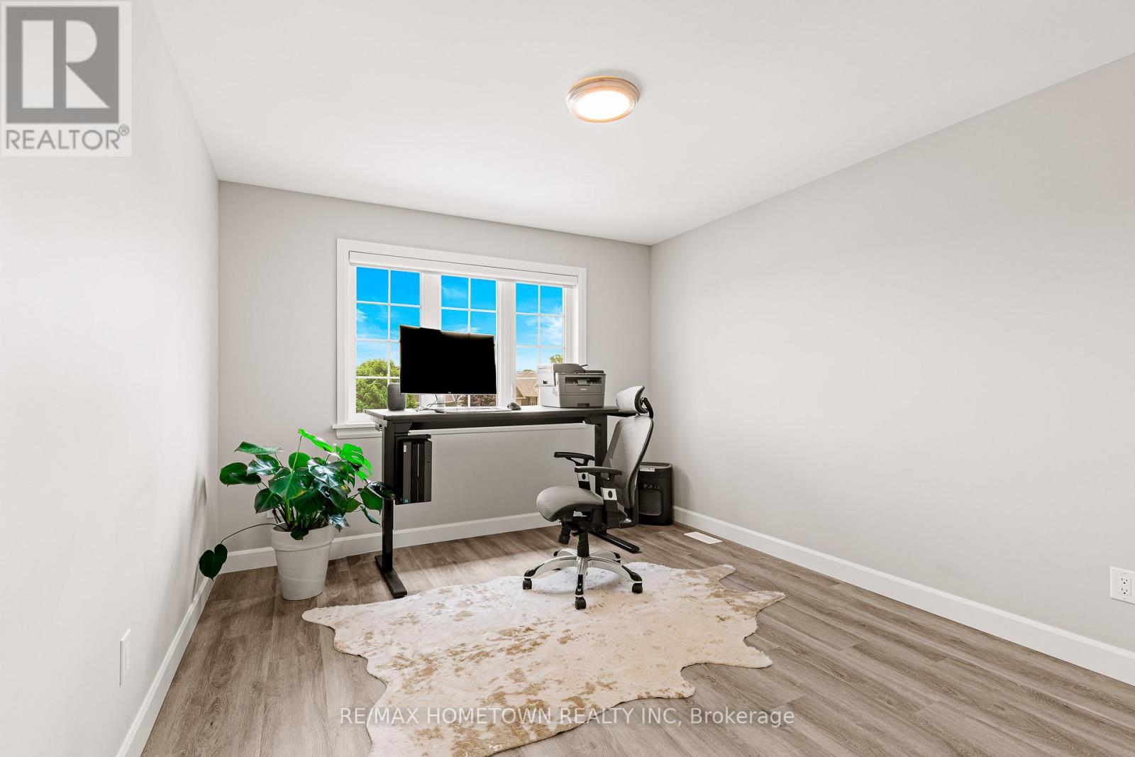 Photo 34 of 138 Wildwood Crescent, Brockville ON