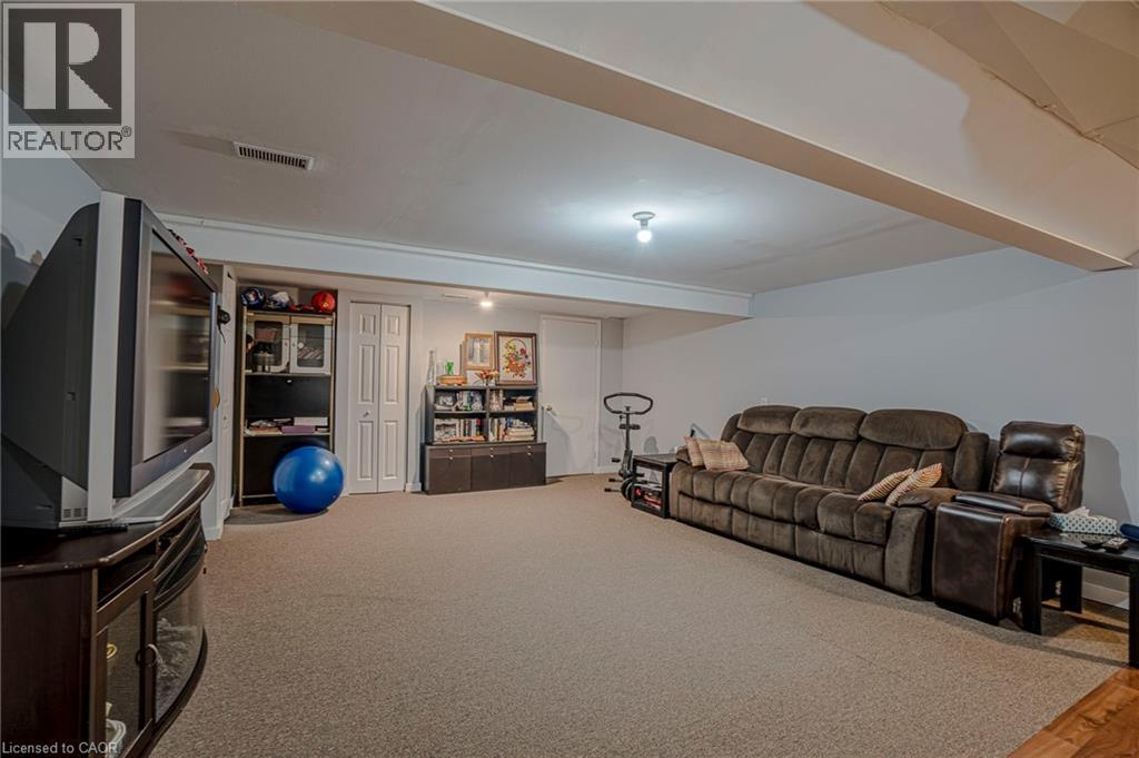 Photo 9 of 78 Philomena Drive, Hamilton ON