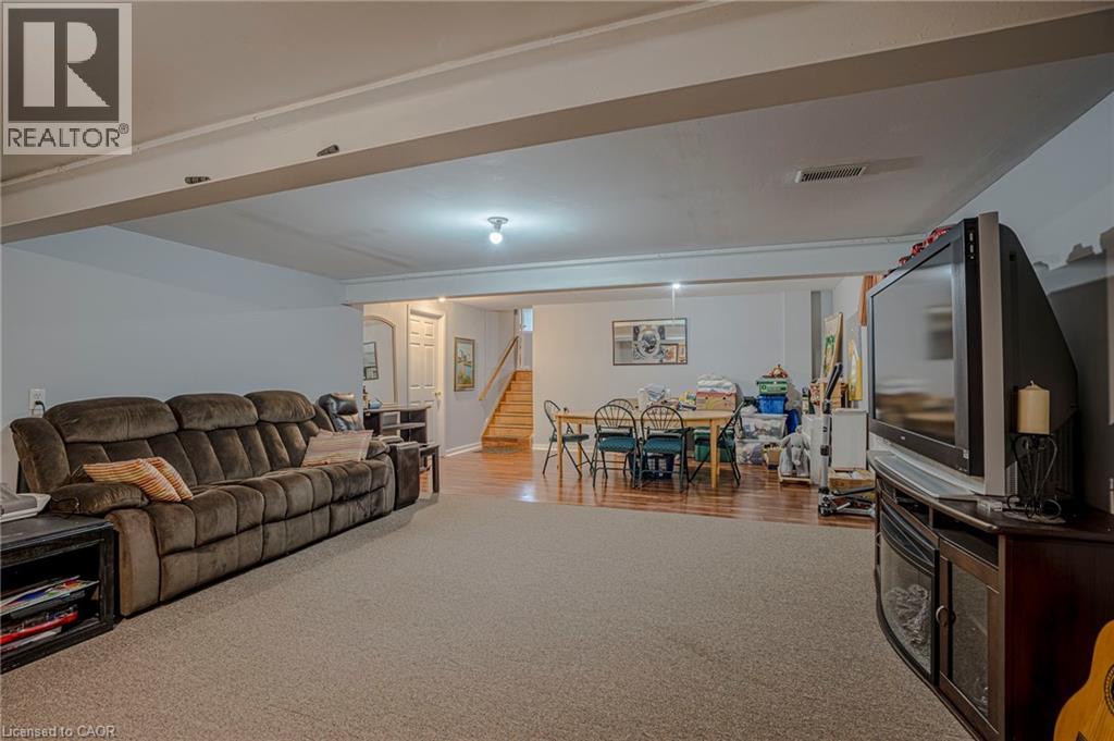 Photo 17 of 78 Philomena Drive, Hamilton ON