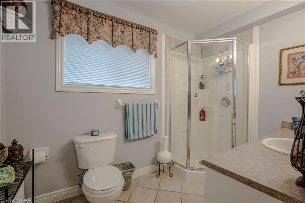Photo 10 of 78 Philomena Drive, Hamilton ON