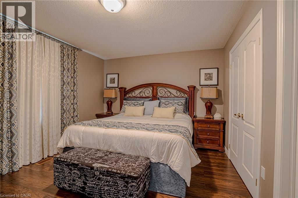 Photo 4 of 78 Philomena Drive, Hamilton ON